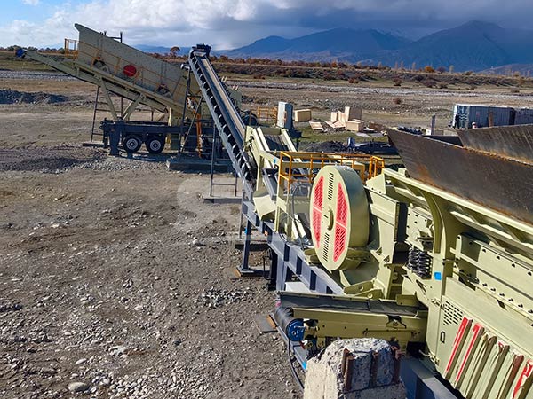 Prix ​​d'une machine de concassage de pierres d'une capacité de 100 tonnes par heure